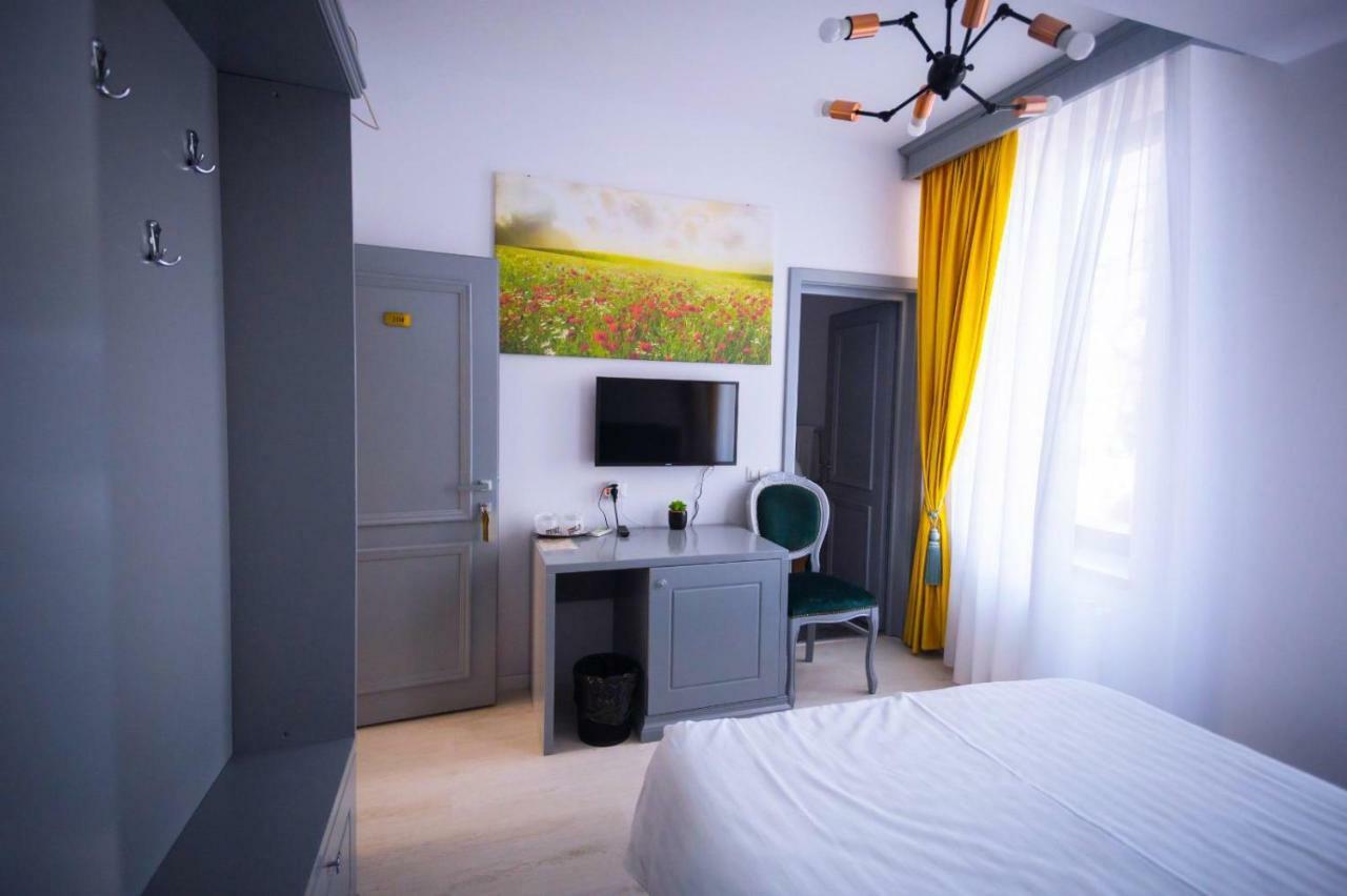 Hotel Glaris Tirgu Frumos Eksteriør billede