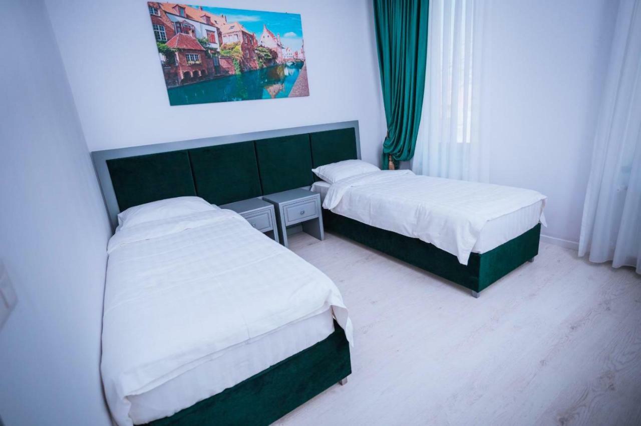Hotel Glaris Tirgu Frumos Eksteriør billede